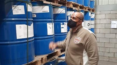 ضبط زيوت معدنية منتهية الصلاحية فى الإسكندرية