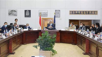وزير السياحة والآثار يناقش عمليات الترويج للمتحف المصري الكبير
