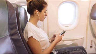 الهواتف المسموح للراكب بحملها على الطائرة وغرامة المخالفة