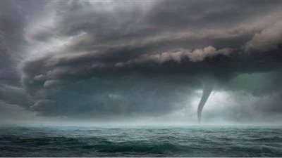 التنبؤات الجوية عن تعرض البلاد لعاصفة 