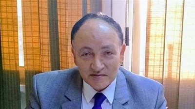 مصنع الأصنام.. أحدث أعمال الكاتب محمد جراح