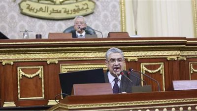 محمد شاكر يكشف أزمة 