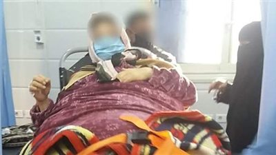 نقل سيدة تعاني من سمنة مفرطة  لمستشفى الزقازيق | صور