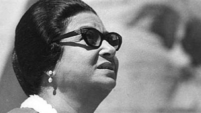 مصطفي أمين تزوجها 10 سنوات.. وعقد الزواج الرسمي وخطابات «زوجي العزيز» دخلت «جيب عبد الناصر».. رجاء النقاش يكشف «لغز أم كلثوم»