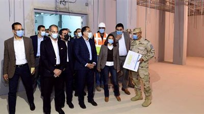 مدبولي يتفقد منطقة الأبراج وحي جاردن سيتى بالعاصمة الإدارية الجديدة