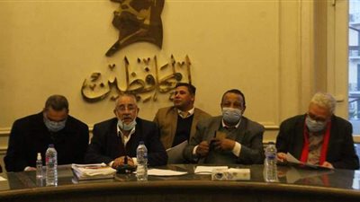 اتحاد العمال: سوء الإدارة وعدم التطوير سبب غرق الحديد والصلب في الديون