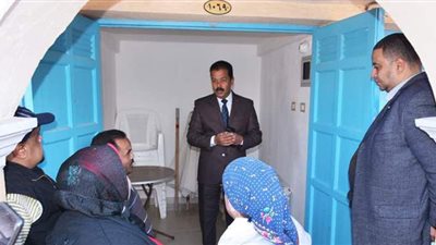 جمعية الأقزام بالإسكندرية تتسلم كابينة بشاطئ ستانلي مُخصصة بالمجان