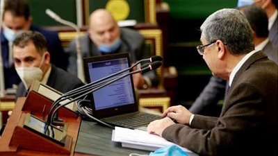 إحالة بيان وزير الكهرباء للجان المختصة بالبرلمان