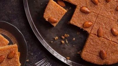 طريقة عمل البسبوسة بالسميد | فيديو