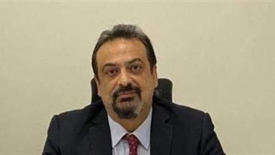حسام عبدالغفار: بدء تطعيم الأطقم الطبية بـ4 جامعات