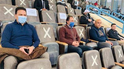 حسام البدري يحضر مباراة إنبي أمام بيراميدز