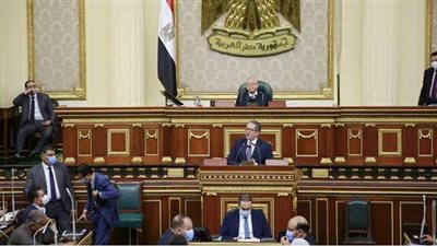 جبالي ينتقد أعضاء البرلمان: عدد منكم غير ملتزم بارتداء الكمامة