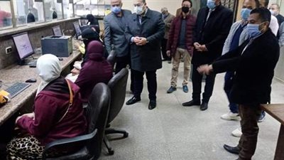 نائب محافظ الجيزة يتفقد مستشفى أطفيح ومحطة الصرف الصحي |صور