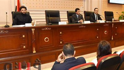 حسام غالي: نحتاج أفكارا خارج الصندوق لتعظيم موارد وزارة الشباب