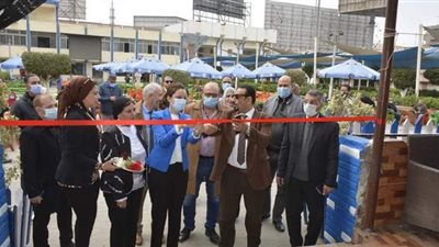 افتتاح معرض لبيع منتجات الشباب وأصحاب الحرف بالجيزة | صور