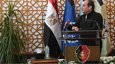 السيسي لطلبة الكلية الحربية: حماية أمن مصر مهمة مقدسة وشريفة وعظيمة جدا