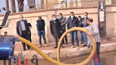 محافظ الغربية يتفقد شوارع مدينة طنطا أثناء سقوط الأمطار | صور