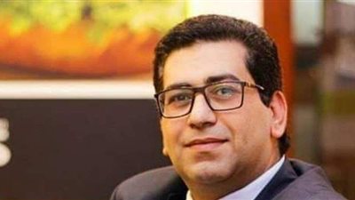 خبير: تداعيات كورونا وراء تأخير الطروحات.. وصعود قطاعات أخرى خلال 2020/2021