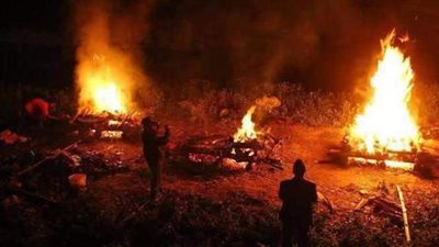 دول تحرق جثث مصابي كورونا.. سريلانكا تتجاهل احتجاجات الأقلية المسلمة.. محارق الهند كاملة العدد.. وسبيل إيطاليا بعد كثرة الوفيات