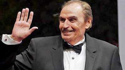 وزيرة الثقافة ناعية عزت العلايلي: أسطورة الإخلاص للوطن والفن