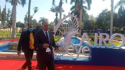 صورة على كرسي الأمين العام لجامعة الدول العربية تطيح برئيس حي غرب القاهرة