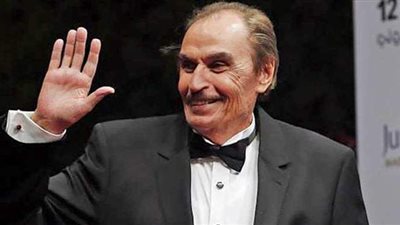 نجل عزت العلايلي يكشف كواليس الأيام الأخيرة في حياة الفنان الراحل