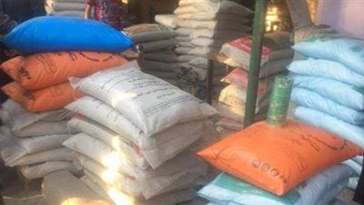 تحرير 11 مخالفة تموينية خلال حملات رقابية بالمنيا