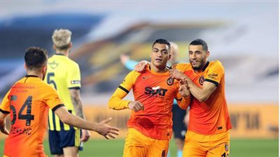 مصطفى محمد يسجل في فوز جالطة سراي على فنربخشة وتصدر الدوري التركي | فيديو وصور