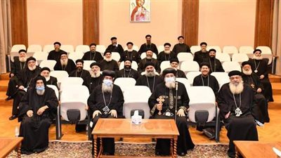 البابا تواضروس يلتقي الأنبا مكاريوس لمناقشة تدبير الخدمة في إيبارشيات المنيا