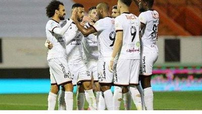 الشباب يقسو على الرائد 1/4 ويتصدر الدوري السعودي