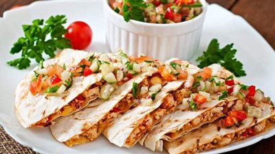 طريقة عمل كاساديا الدجاج