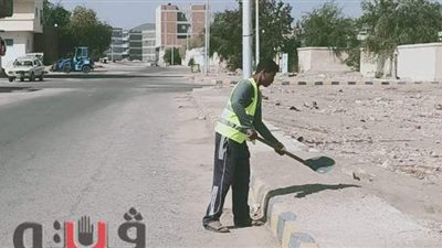 رفع مخلفات نظافة الأرصفة في حملة على أحياء سفاجا