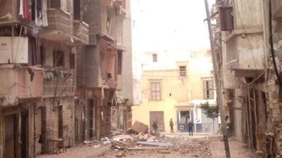 بدء إزالة عقار كرموز المائل الجديد في الإسكندرية