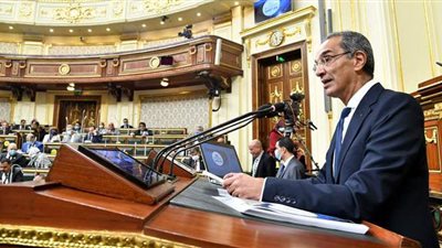 وزير الاتصالات: خدمة جديدة بالمحمول لحجز موعد مع مكتب البريد