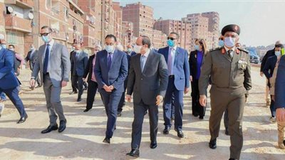 السيسي يكلف بالاستمرار في تطوير كافة المناطق العشوائية وغير الآمنة