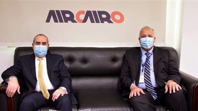 وزير الطيران يتفقد خطط تطوير شركة آيركايرو وخطتها التوسعية
