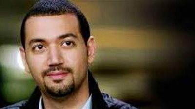 ملكة جمال وفنانة ومرشدة سياحية.. نساء في حياة معز مسعود | صور