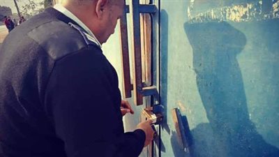 غلق وتشميع 83 منشأة صناعية ومخازن ومصانع وورش بالجيزة | صور
