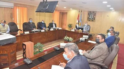 محافظ أسيوط يشارك في جلسة نتائج المرحلة التأسيسية لمشروع بناء القدرات