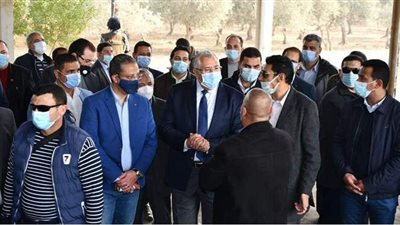 وزير الزراعة من الفيوم: رئيس الوزراء يُوصي بدعم صناعة الزيوت