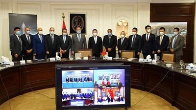 وزير الإسكان وسفيرا مصر والصين يشهدون توقيع عقد تنفيذ 5 أبراج بالعلمين الجديدة