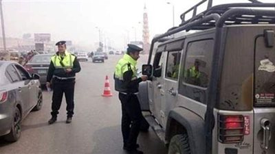 خبير مروري يكشف مفاجآت بقانون المرور الجديد: الجميع يدفع الرسوم السنوية وعقوبات للمخالفين.. رادارات حديثة وكاميرات متطورة على الطرق.. وانتهاء زمن الكمائن «كله إلكتروني»