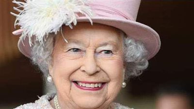 لتحقيق مصالحها الشخصية.. ملكة بريطانيا تعدل 1000 قانون