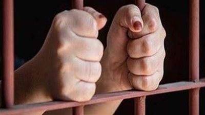 التحقيق مع موظفة بأحد البنوك نصبت على عدد من المواطنين بالجيزة