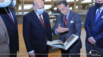 وزير خارجية العراق في ضيافة مكتبة الإسكندرية