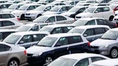 305 سيارة ملاكي تدخل مصر عبر جمرك السويس في يناير