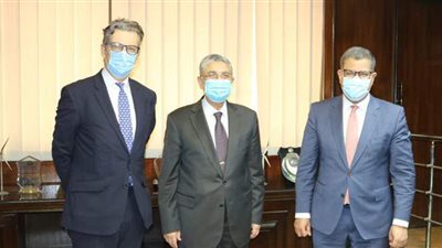 شاكر: مصر تمتلك أكبر قدرات كهربائية في الشرق الأوسط وشمال أفريقيا