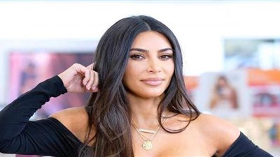 كاذبة ومخادعة.. هجوم جماهيري حاد على «كيم كارداشيان» بسبب ابنتها
