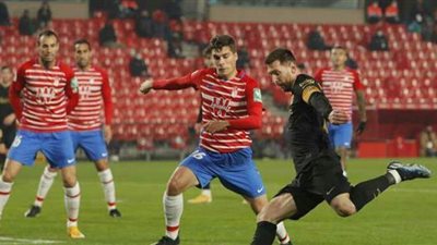 ميسي يقود هجوم برشلونة ضد إشبيلية بكأس ملك إسبانيا