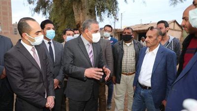محافظ سوهاج يتفقد أعمال تنفيذ مشروع تطوير وإنشاء 20 عمارة سكنية